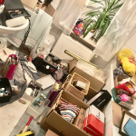 Riesen Chaos im Badezimmer