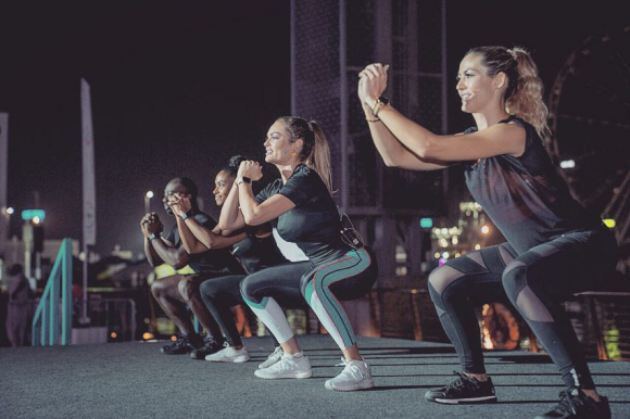 Workout mit Emily Sky